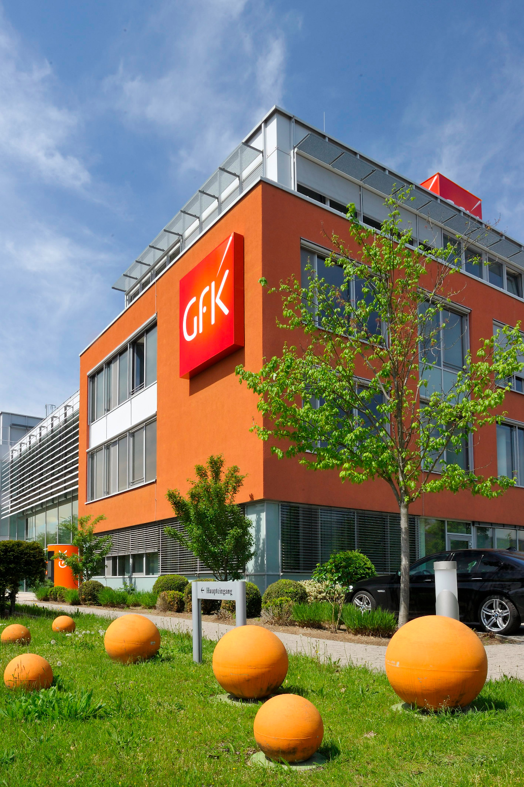 GfK1